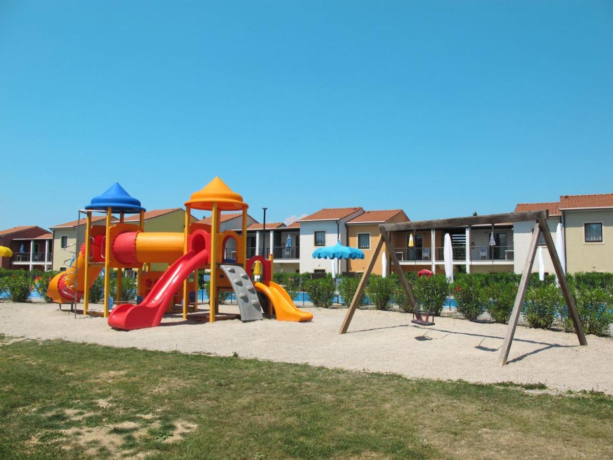 Apartment Belvedere Village-4 By Interhome カステルヌオーヴォ・デル・ガルダ エクステリア 写真